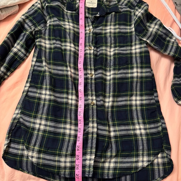 2/20 American Eagle Boyfriend Fit Plaid Shirt - Women’s Small - Picture 4 of 7